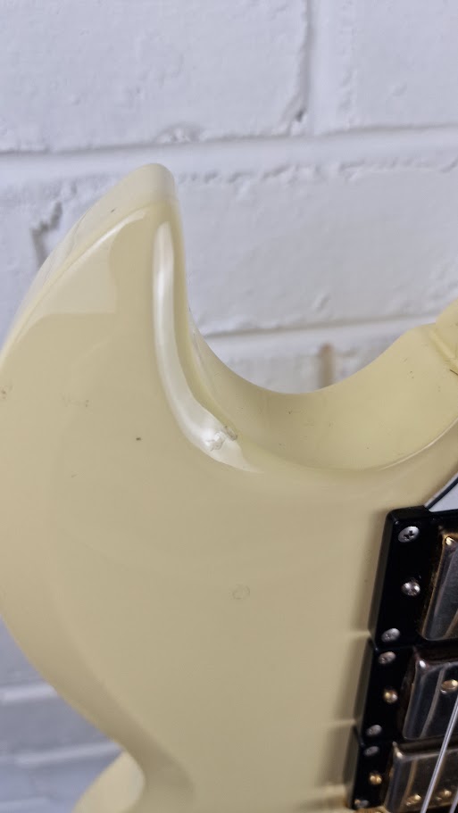 EPIPHONE LES PAUL CUSTOM SG G400 TRIPLE PICKUP IVORY ELECTRIC GUITAR