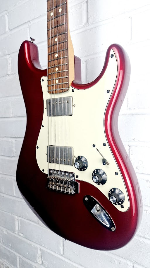 FENDER BLACKTOP STRATOCASTER 2010 HH CANDY APPLE RED ELECTRIC GUITAR