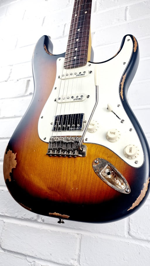 VINTAGE V6 PAUL ROSE ROAD WORN SUNBURST STRATOCASTER ELECTRIC GUITAR