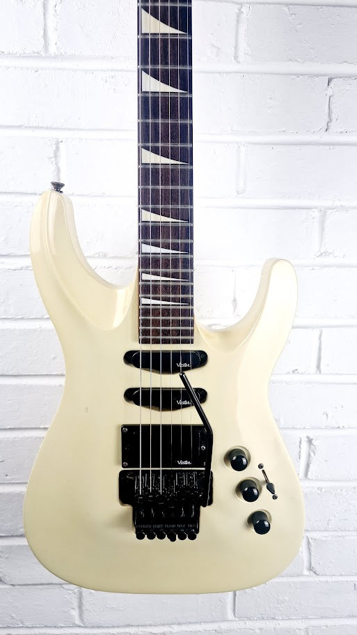 VESTER SUPER STRAT ANTIQUE WHITE 1980s ELECTRIC GUITAR