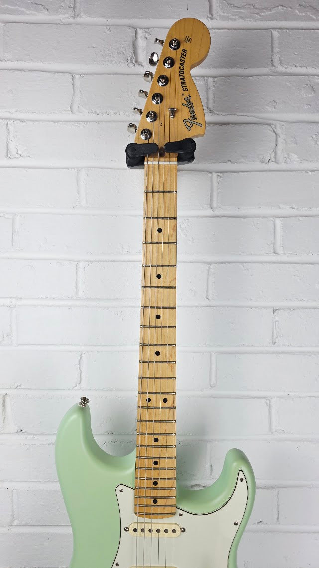 FENDER AMERICAN PERFORMER STRATOCASTER HSS SATIN SURF GREEN + HARD CASE