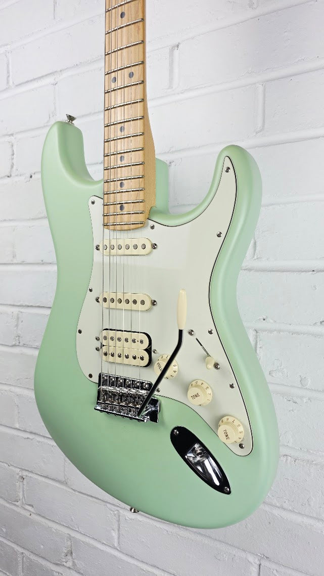 FENDER AMERICAN PERFORMER STRATOCASTER HSS SATIN SURF GREEN + HARD CASE