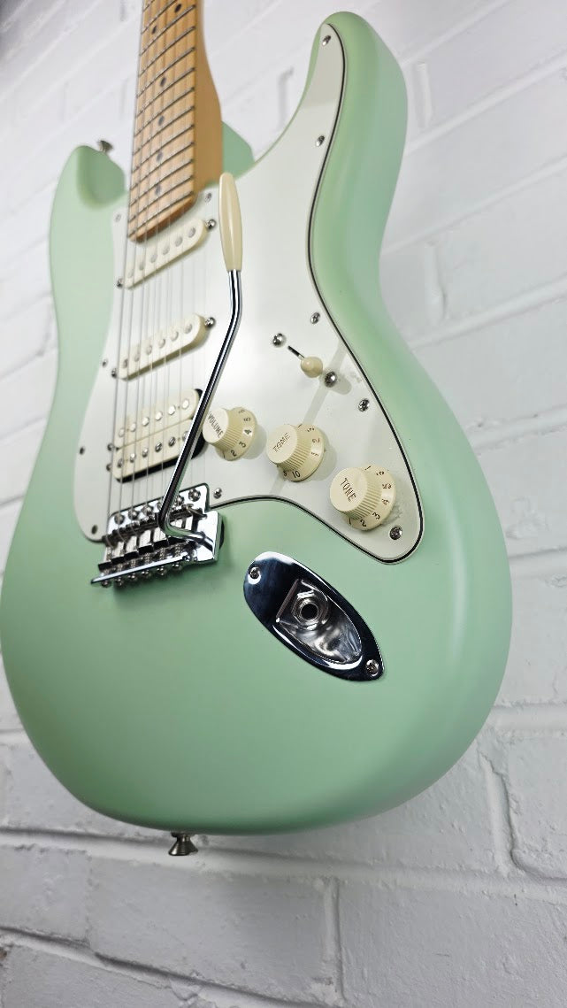 FENDER AMERICAN PERFORMER STRATOCASTER HSS SATIN SURF GREEN + HARD CASE