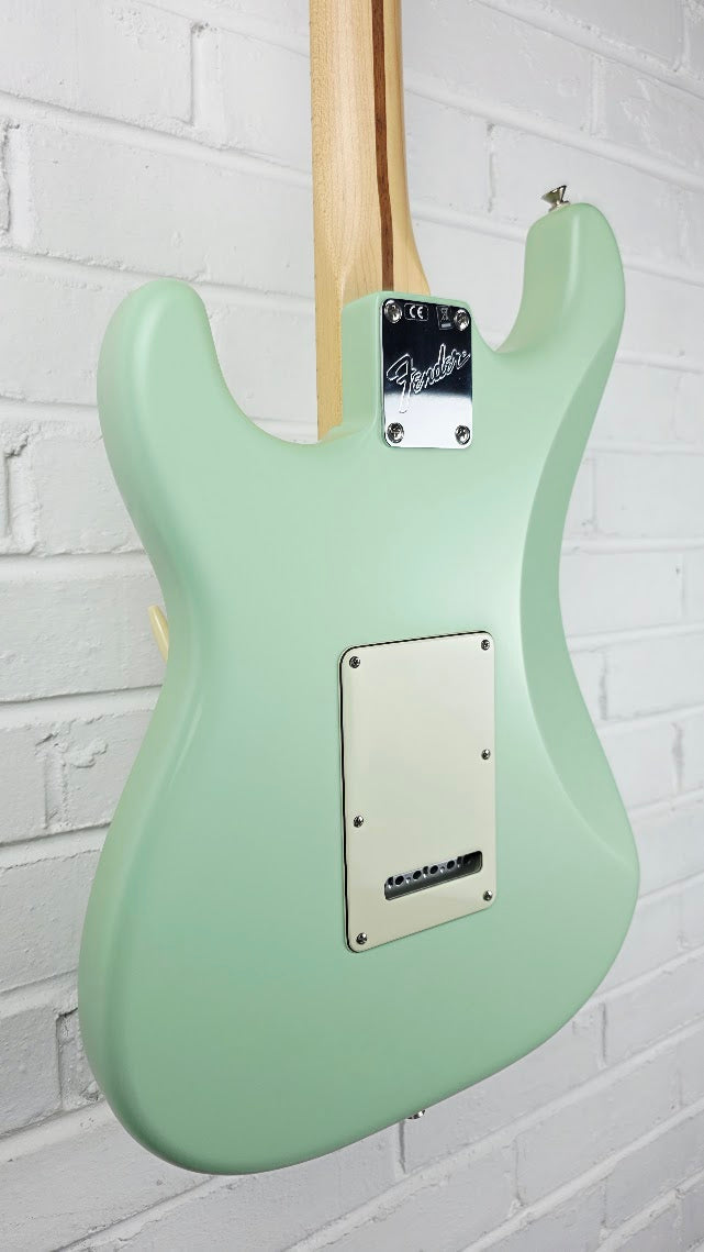 FENDER AMERICAN PERFORMER STRATOCASTER HSS SATIN SURF GREEN + HARD CASE