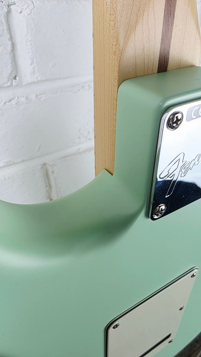 FENDER AMERICAN PERFORMER STRATOCASTER HSS SATIN SURF GREEN + HARD CASE