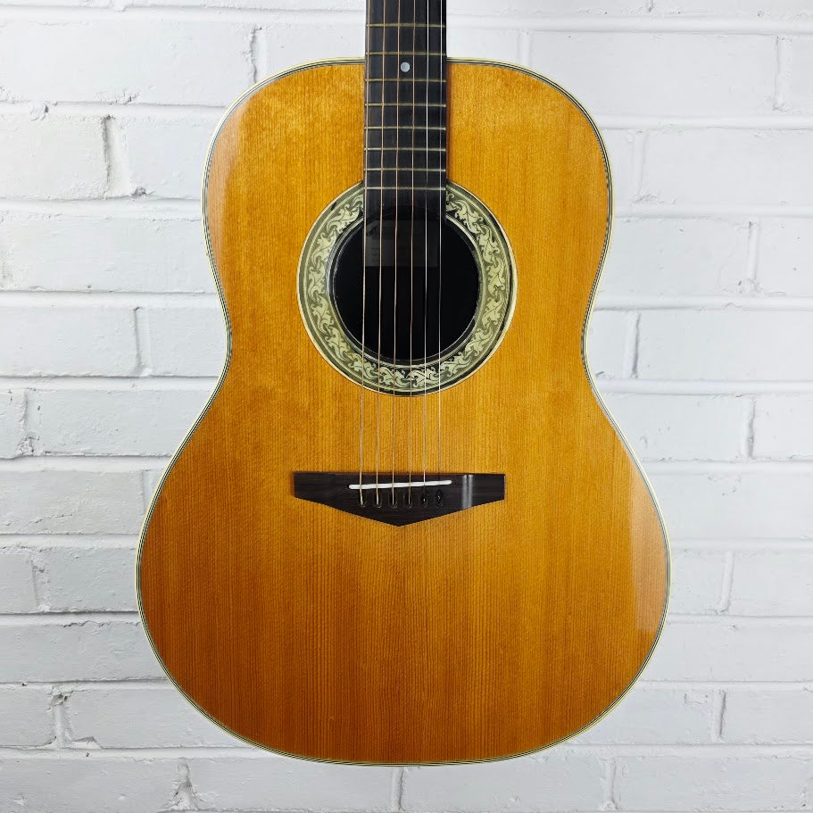 OVATION BALLADEER 1968 DELUXE ROUNDBACK ACOUSTIC GUITAR