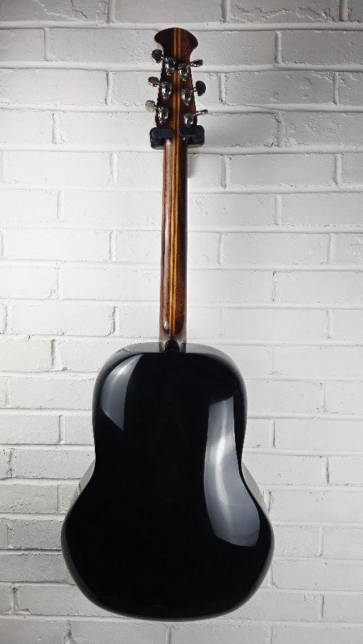 OVATION BALLADEER 1968 DELUXE ROUNDBACK ACOUSTIC GUITAR