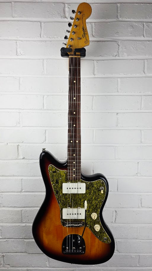 SQUIER JAZZMASTER VINTAGE MODIFIED SUNBURST ELECTRIC GUITAR