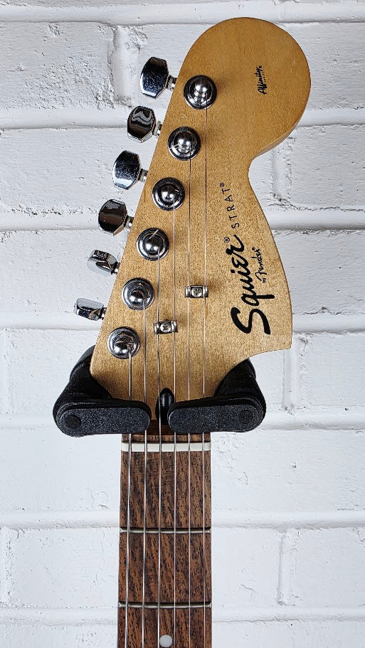 SQUIER STRATOCASTER 2004 INDONESIA BLACK ELECTRIC GUITAR