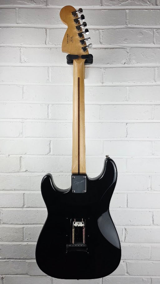 SQUIER STRATOCASTER 2004 INDONESIA BLACK ELECTRIC GUITAR