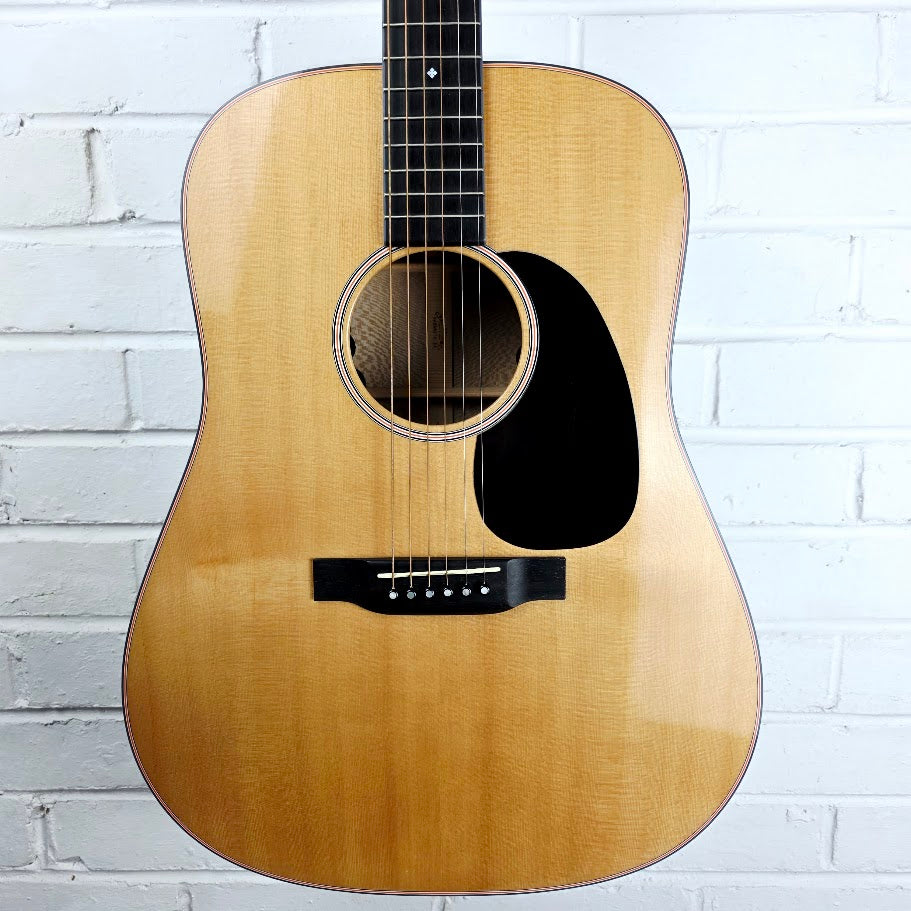 MARTIN D-16E 2015 ELECTRO ACOUSTIC GUITAR + MARTIN HARD CASE
