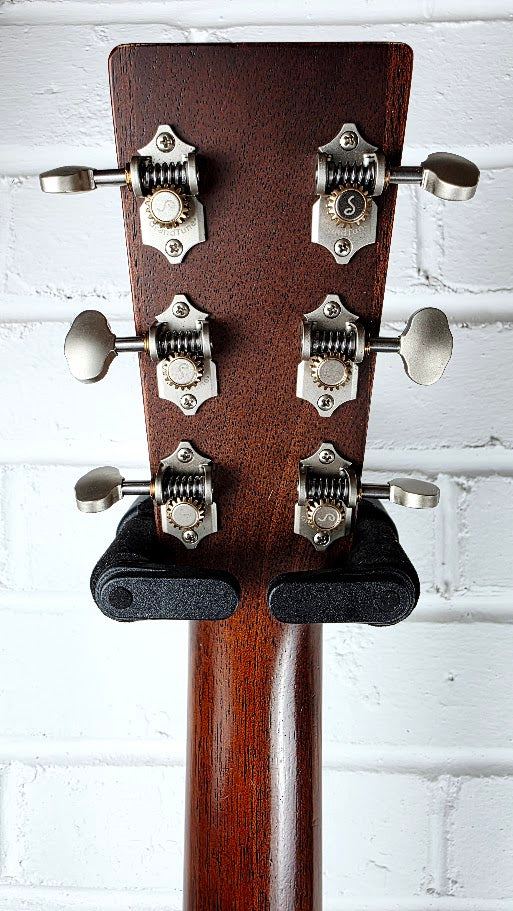 MARTIN D-16E 2015 ELECTRO ACOUSTIC GUITAR + MARTIN HARD CASE