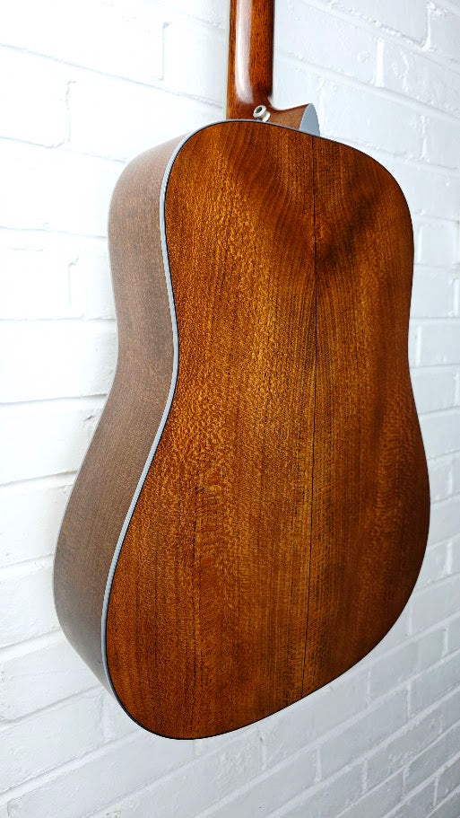 MARTIN D-16E 2015 ELECTRO ACOUSTIC GUITAR + MARTIN HARD CASE