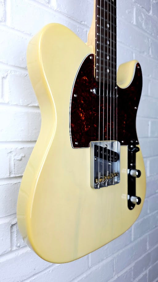 VINTAGE REISSUED SERIES V2 BLONDE TELECASTER ELECTRIC GUITAR