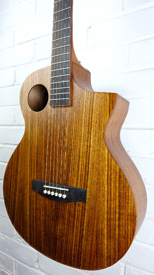 LINDO NEPTUNE SE V2 ELECTRO ACOUSTIC GUITAR