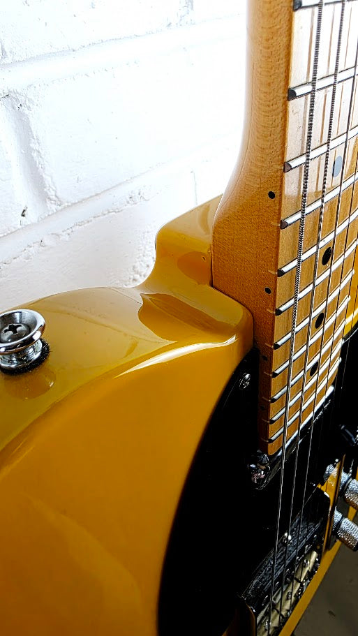 VINTAGE REISSUED SERIES V52 BUTTERSCOTCH TELECASTER ELECTRIC GUITAR
