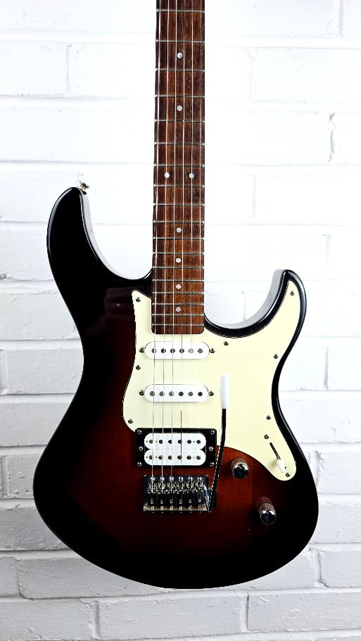 YAMAHA PACIFICA 112V OLD VIOLIN SUNBURST ELECTRIC GUITAR