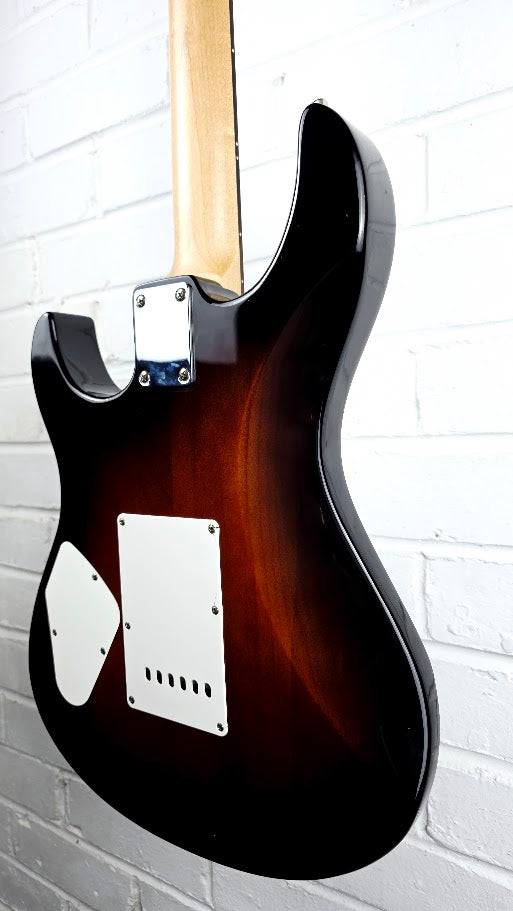 YAMAHA PACIFICA 112V OLD VIOLIN SUNBURST ELECTRIC GUITAR