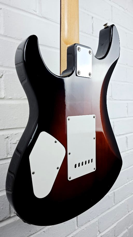 YAMAHA PACIFICA 112V OLD VIOLIN SUNBURST ELECTRIC GUITAR