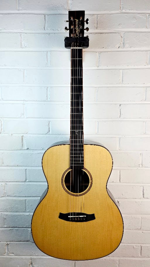 TANGLEWOOD JAVA TJ3E PARLOUR ACOUSTIC GUITAR