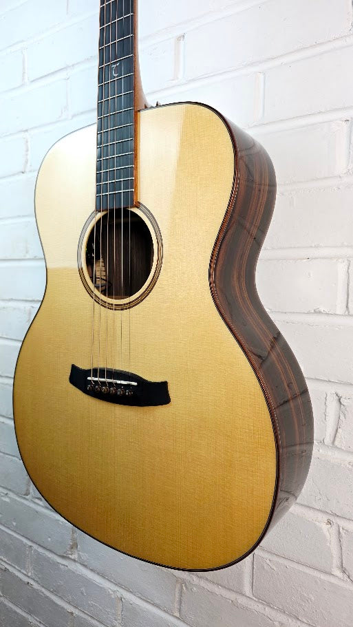 TANGLEWOOD JAVA TJ3E PARLOUR ACOUSTIC GUITAR