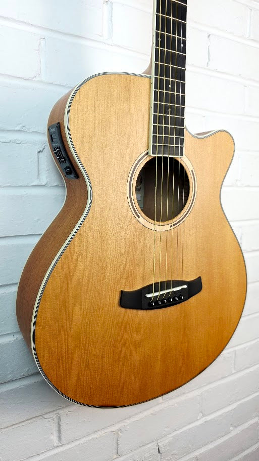 TANGLEWOOD TX EA ELECTRO ACOUSTIC GUITAR #002