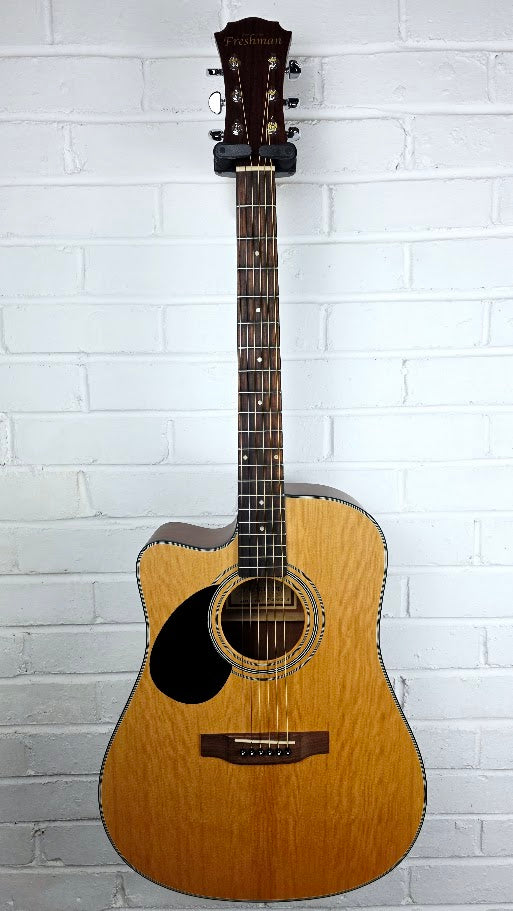 FRESHMAN FA200CELH LEFT HANDED ELECTRO ACOUSTIC GUITAR