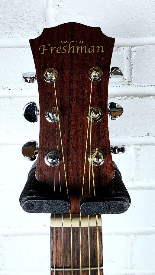 FRESHMAN FA200CELH LEFT HANDED ELECTRO ACOUSTIC GUITAR