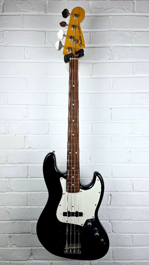 FENDER 1984 MIJ JAZZ BASS BLACK SERIAL E968853