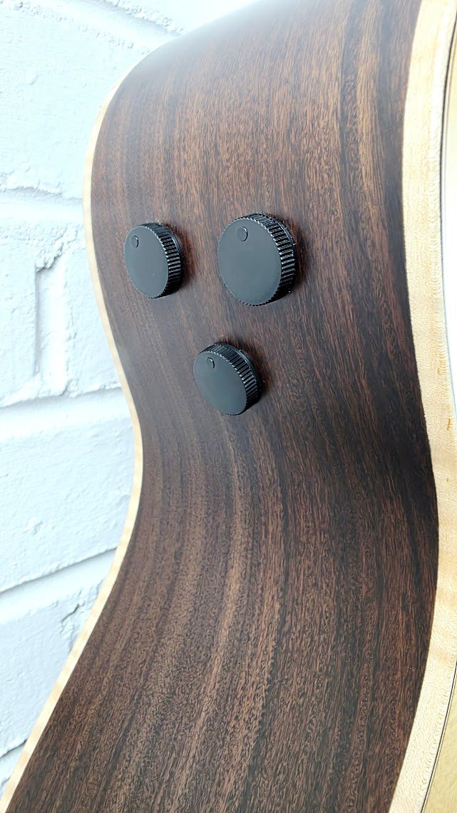 IBANEZ PA300E NSL JUMBO ELECTRO ACOUSTIC GUITAR