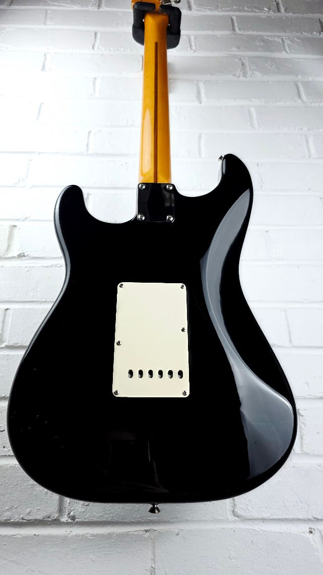 FENDER CLASSIC SERIES 50s STRATOCASTER MIM 2004 BLACK ELECTRIC GUITAR