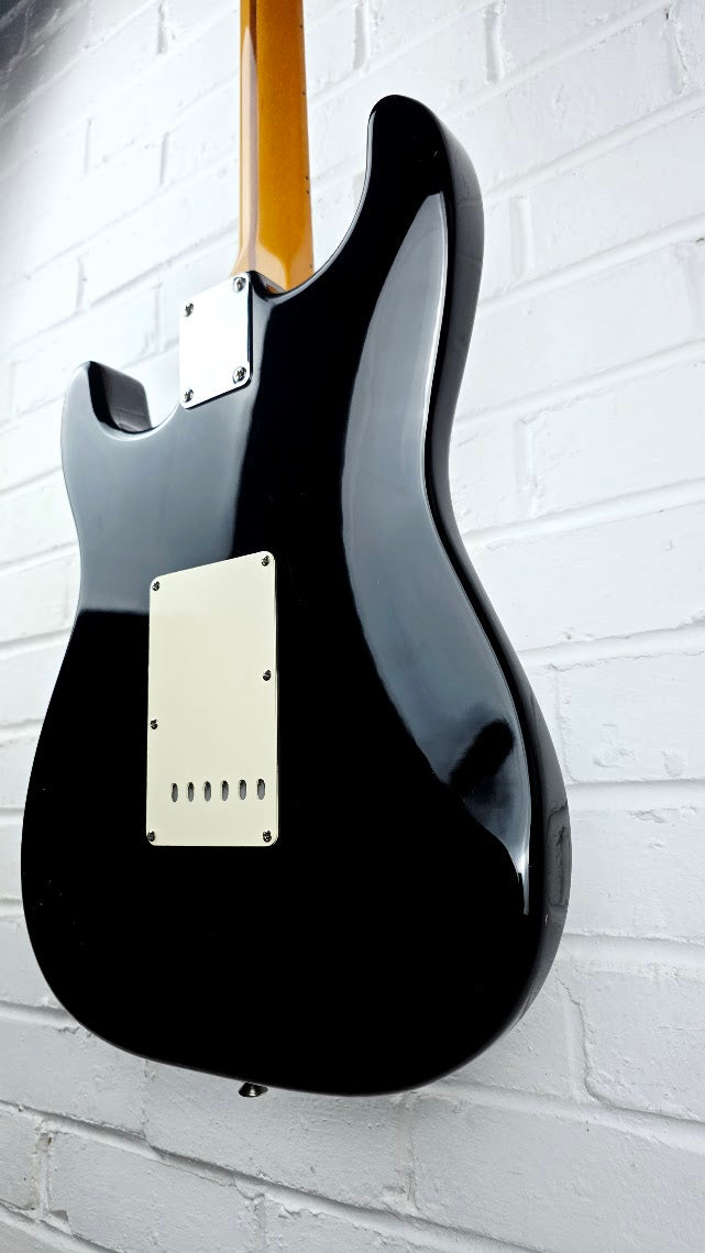 FENDER CLASSIC SERIES 50s STRATOCASTER MIM 2004 BLACK ELECTRIC GUITAR