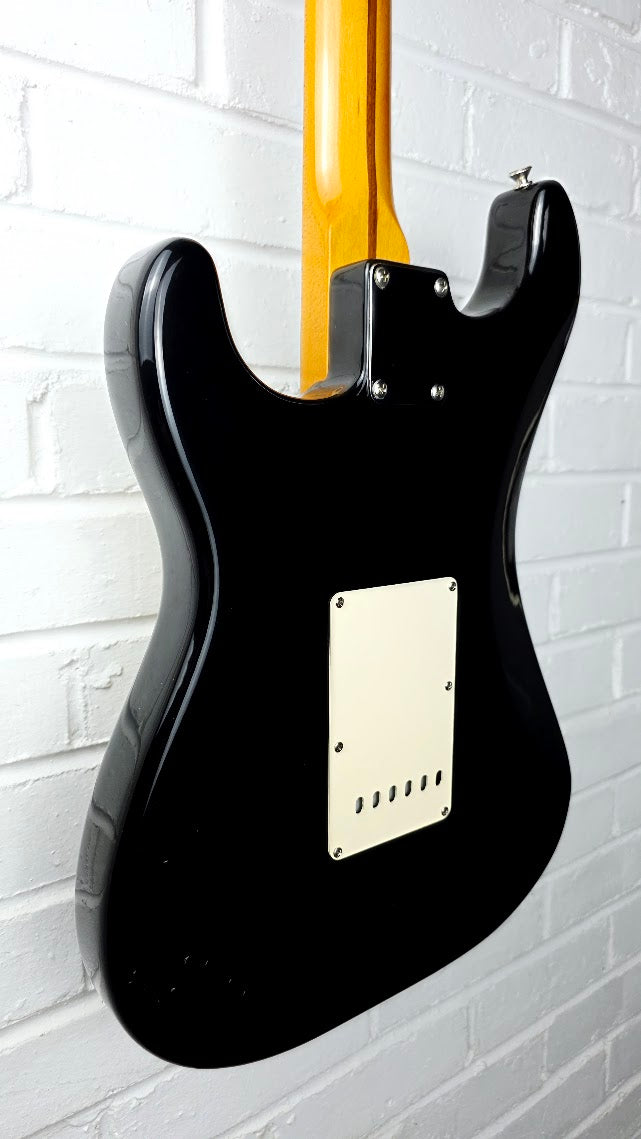 FENDER CLASSIC SERIES 50s STRATOCASTER MIM 2004 BLACK ELECTRIC GUITAR