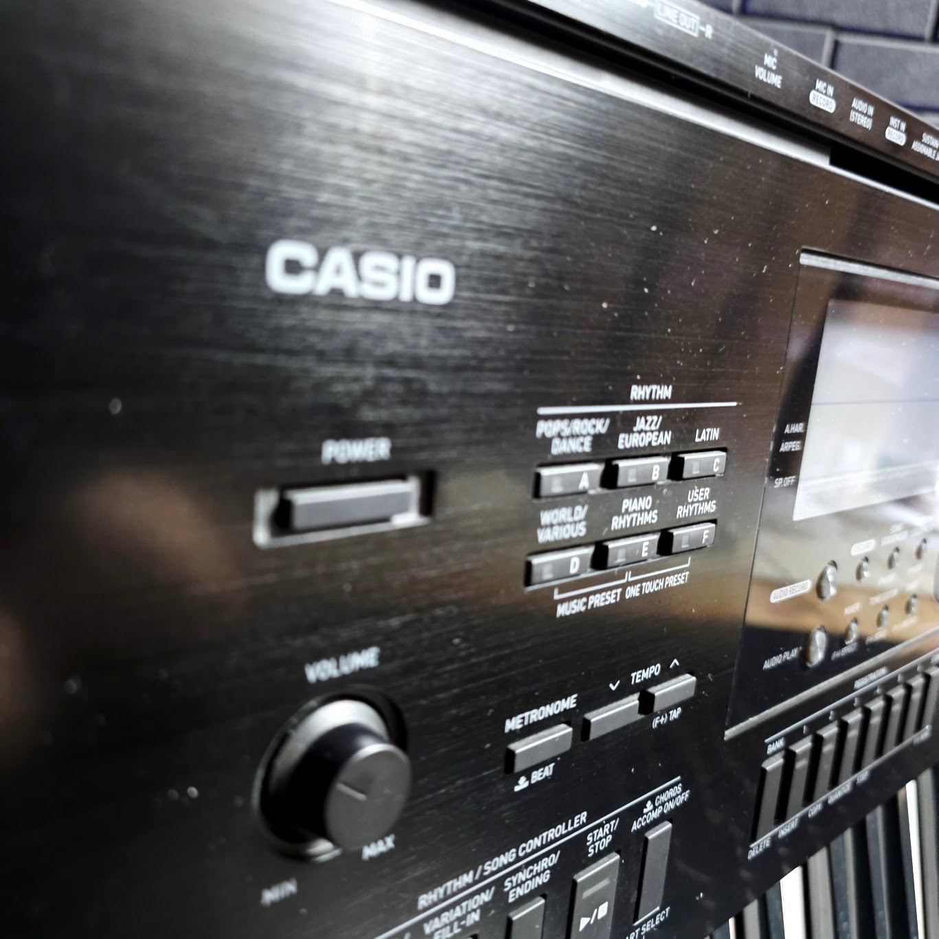 CASIO WK7600 76 KEY PORTABLE KEYBOARD WORKSTATION