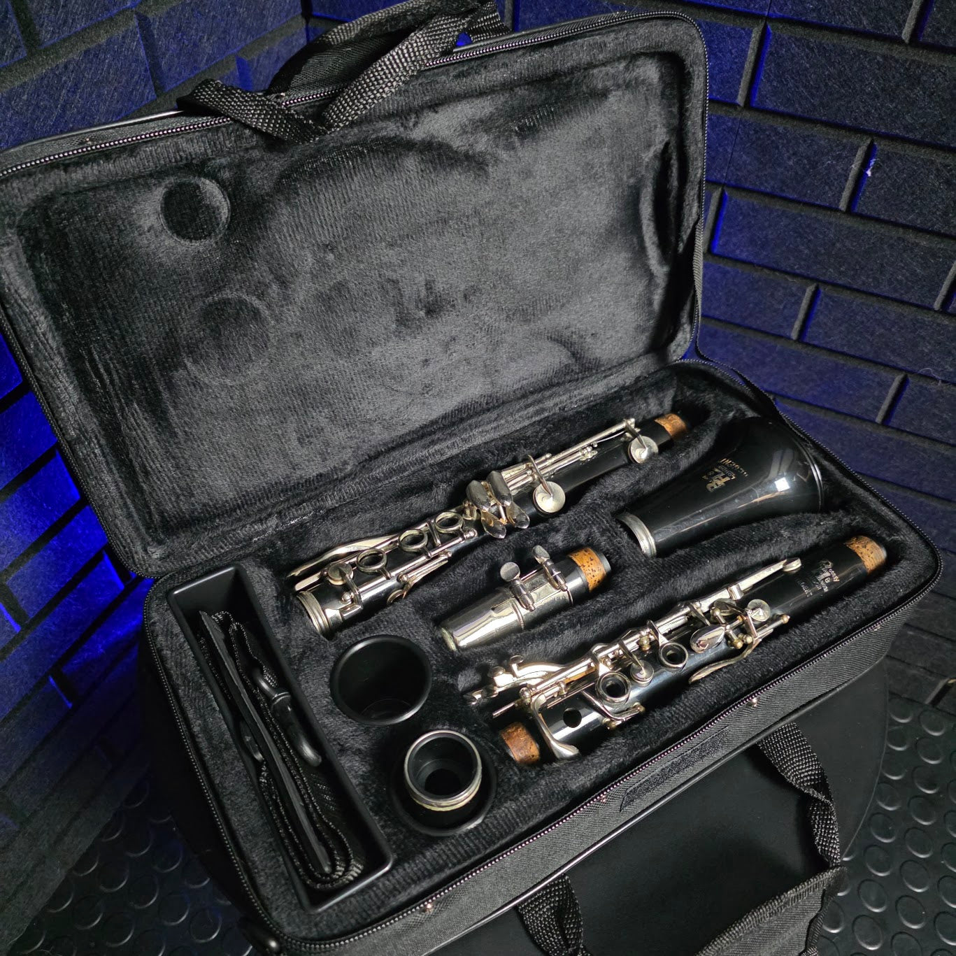 BOOSEY AND HAWKES REGENT CLARINET WITH NEW CASE