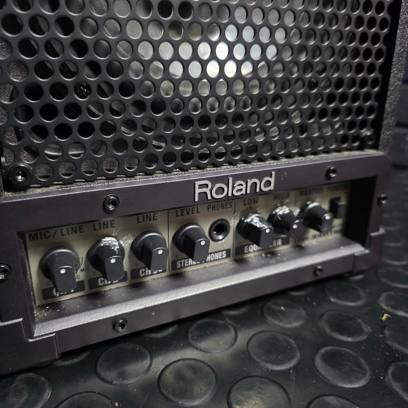 ROLAND CUBE MONITOR CM-30