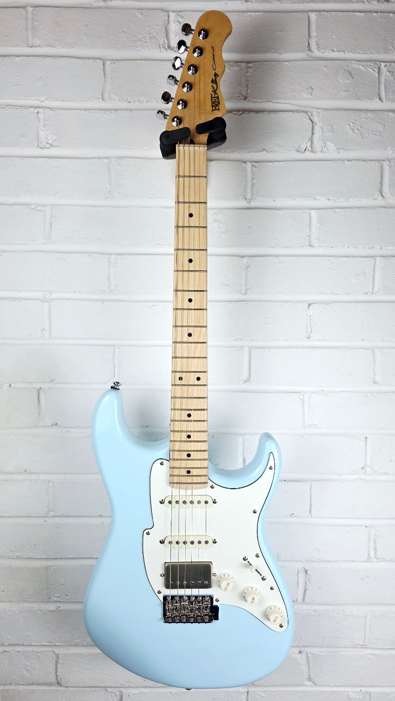 FRET KING CORONA LAGUNA BLUE ELECTRIC GUITAR + CASE