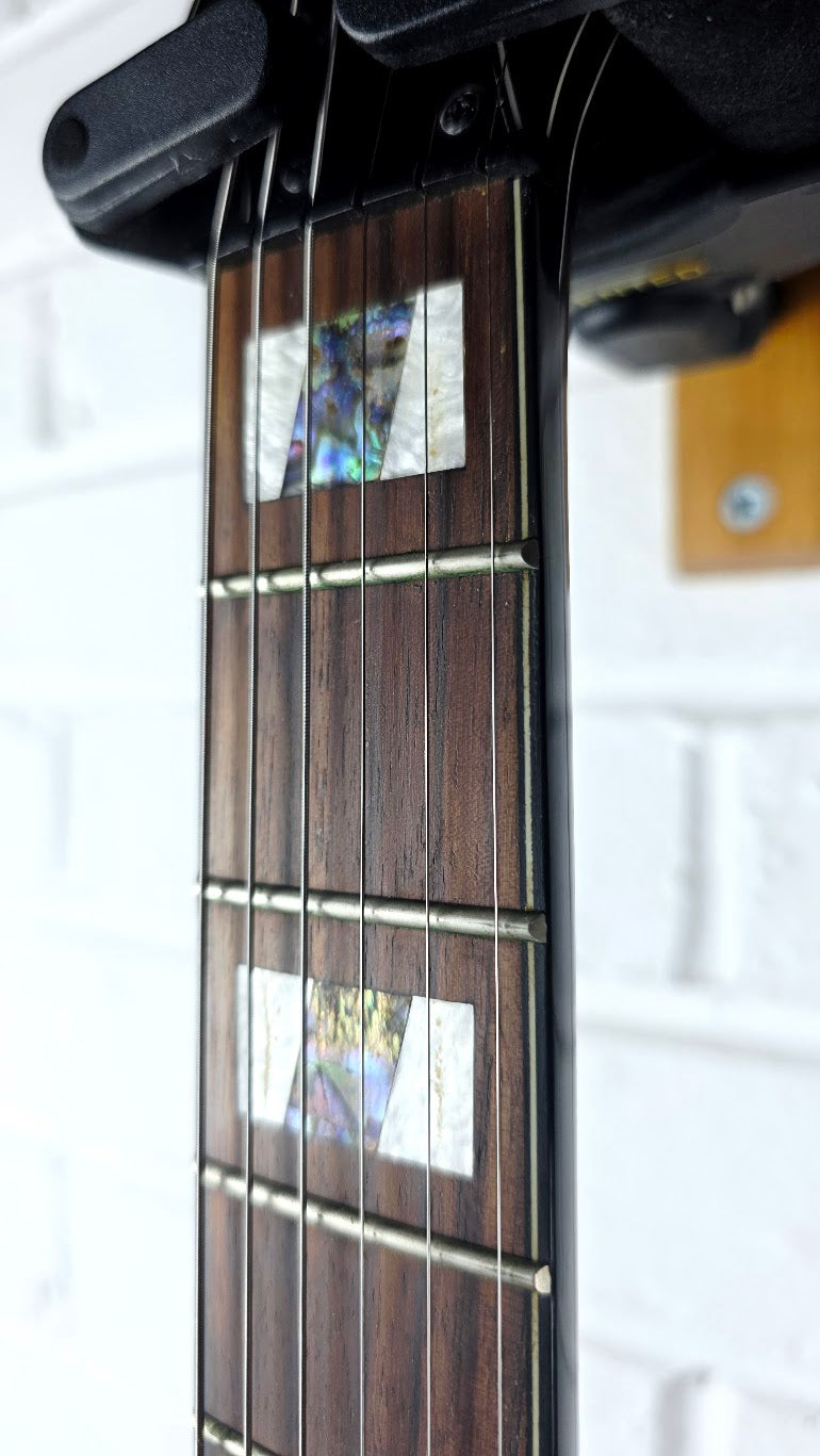 IBANEZ ART520 QUILTED MAPLE HONEY SUNBURST ELECTRIC GUITAR