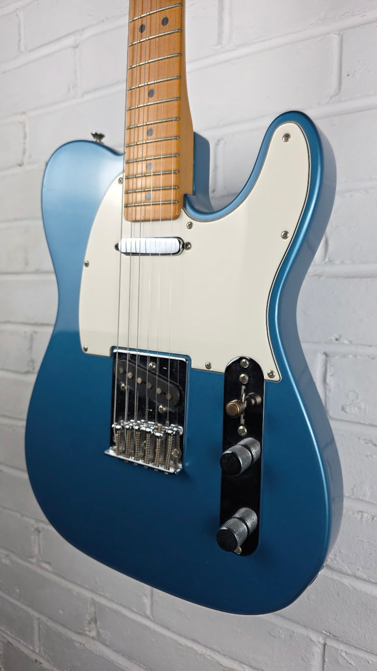 FENDER 1992 TELECASTER LAKE PLACID BLUE MIM ELECTRIC GUITAR