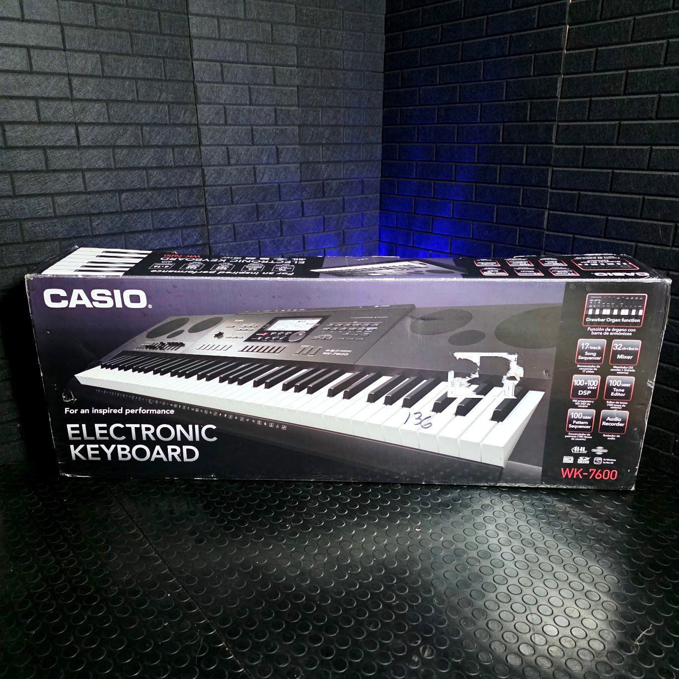 CASIO WK7600 KEYBOARD 76 KEY TOUCH SENSITIVE WORKSTATION