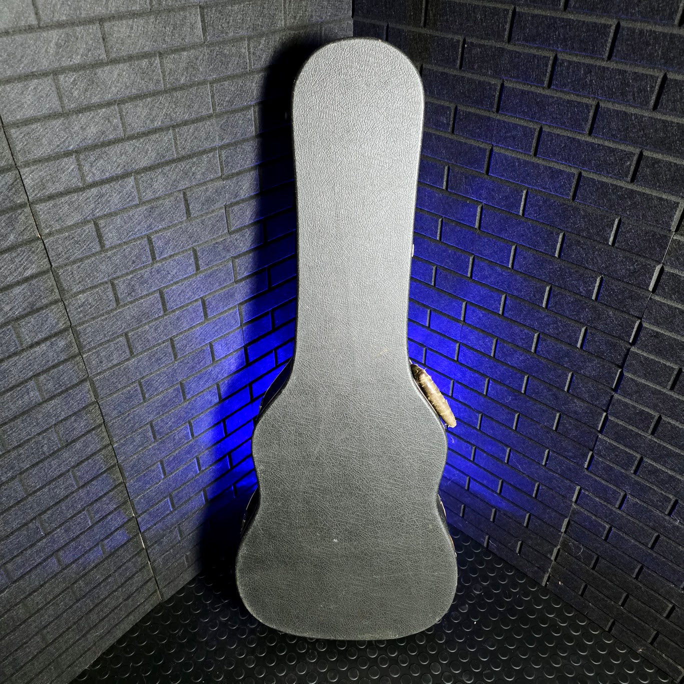 ACOUSTIC GUITAR HARD CASE DREADNOUGHT ABS BLACK