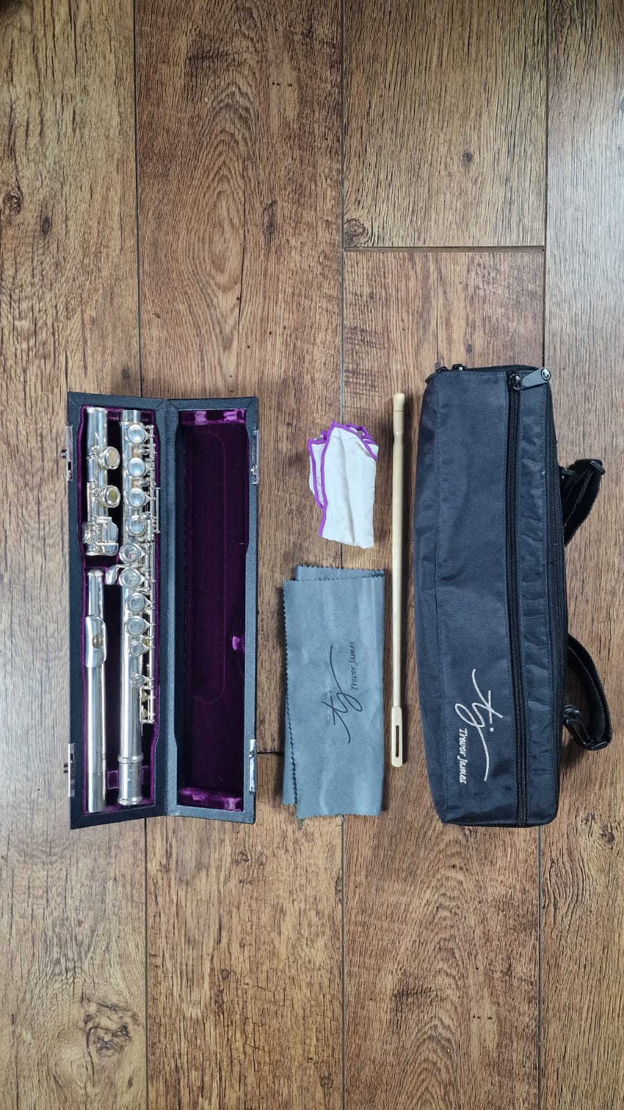 TREVOR JAMES 10XE FLUTE + CASE + ACCESSORIES