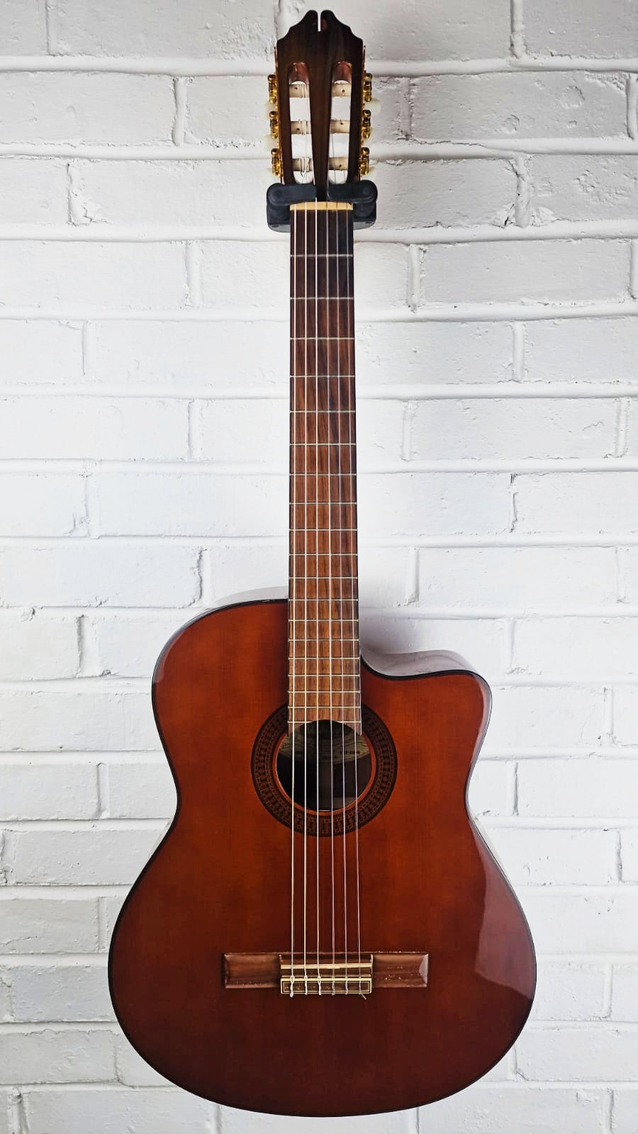 WASHBURN C64SCE CLASSICAL ELECTRO GUITAR