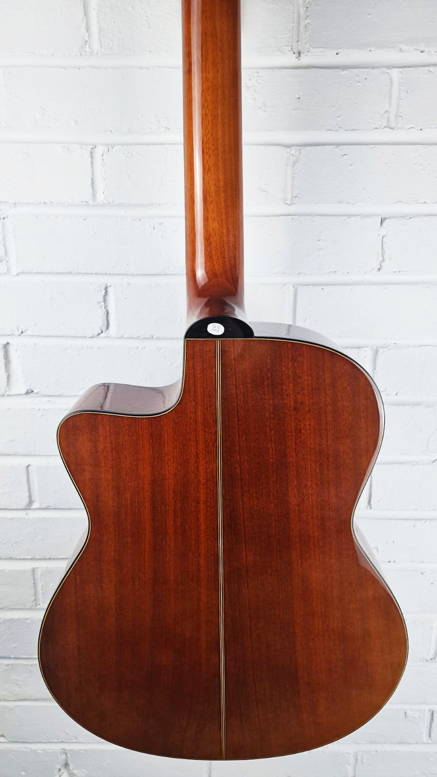 WASHBURN C64SCE CLASSICAL ELECTRO GUITAR