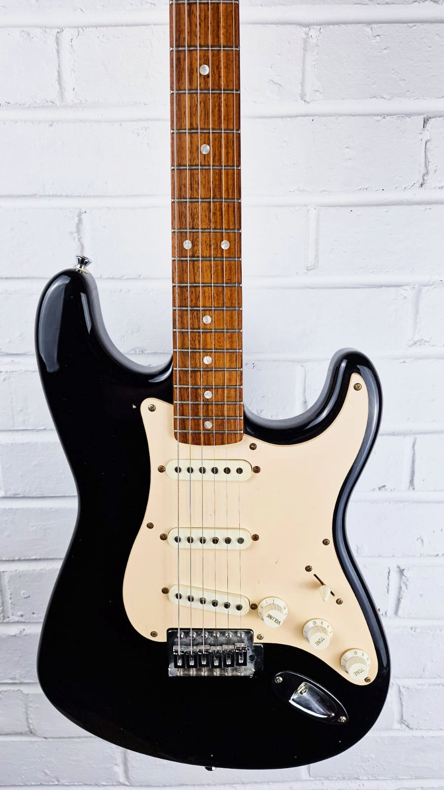 FENDER SQUIER BULLET STRATOCASTER 2007 BLACK ELECTRIC GUITAR