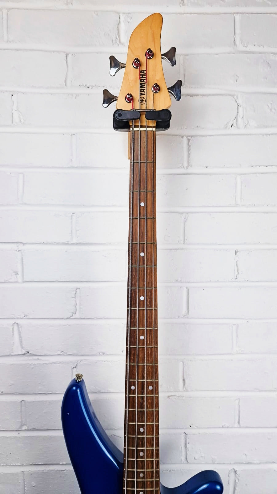 YAMAHA RBX 170 BLUE 4 STRING BASS GUITAR
