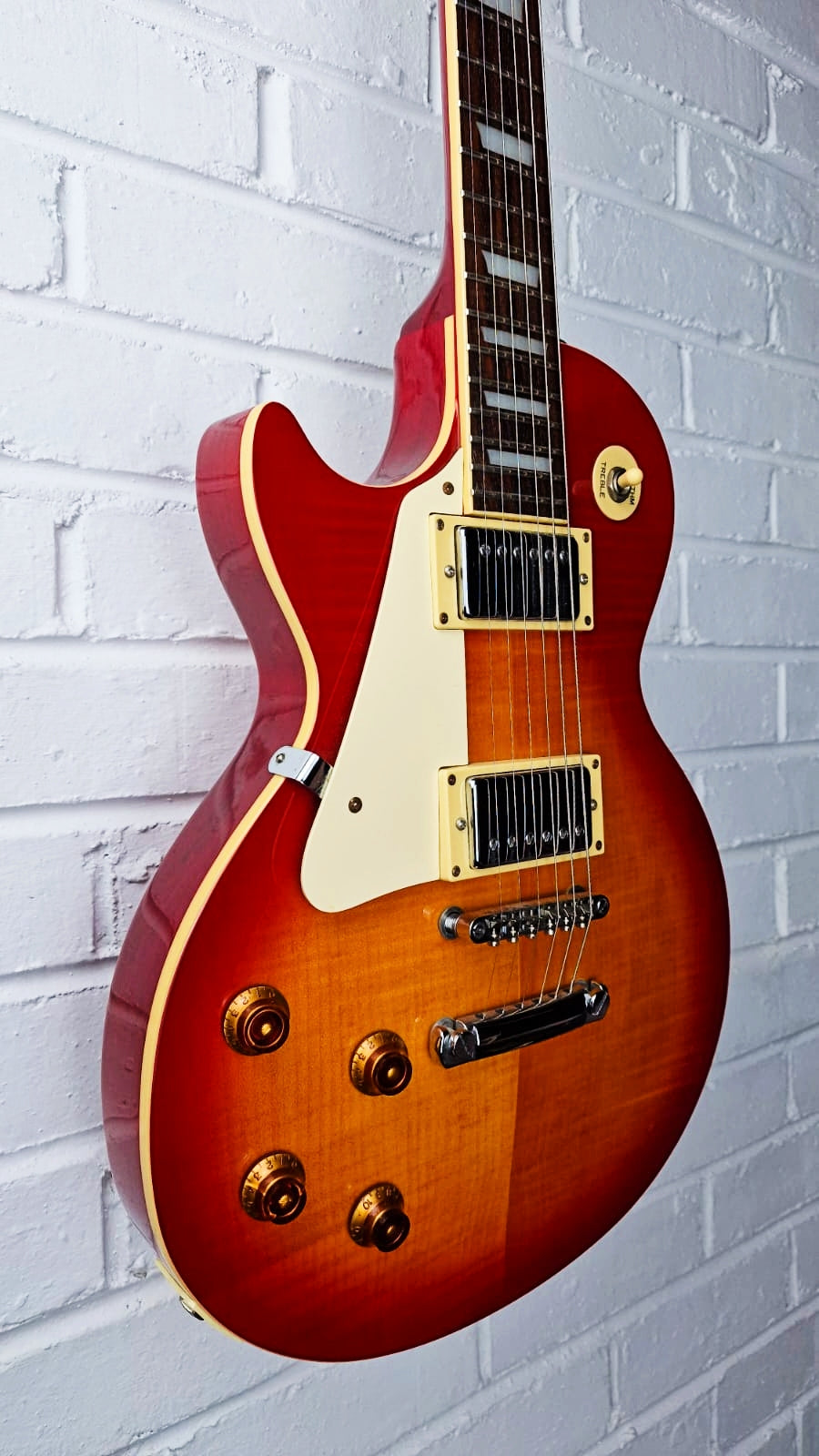 EPIPHONE LES PAUL STANDARD CHERRY SUNBURST LEFT HANDED 1996 ELECTRIC GUITAR