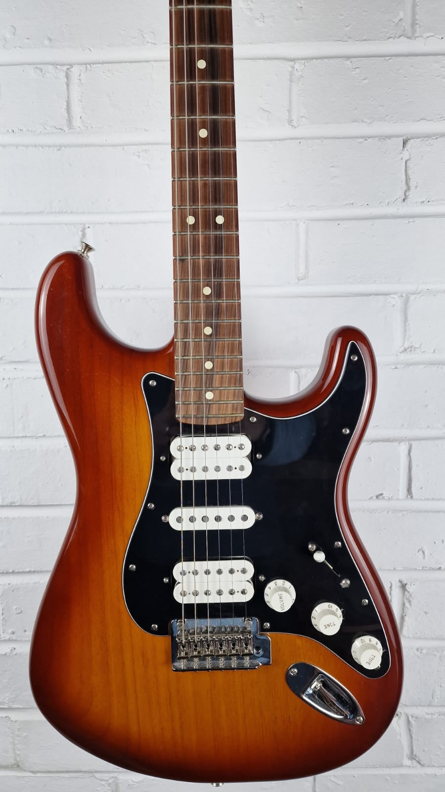 FENDER PLAYER STRATOCASTER HSH TOBACCO SUNBURST MIM ELECTRIC GUITAR