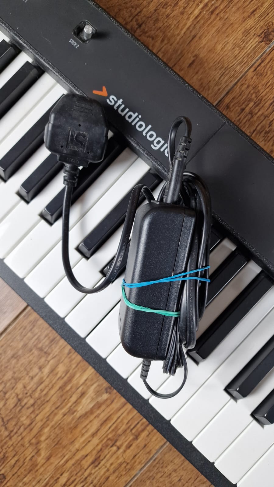 STUDIOLOGIC NUMA COMPACT 2 88 KEY DIGITAL KEYBOARD PIANO