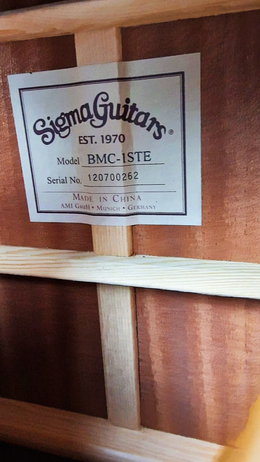 SIGMA BMC-1STE ELECTRO ACOUSTIC BASS GUITAR